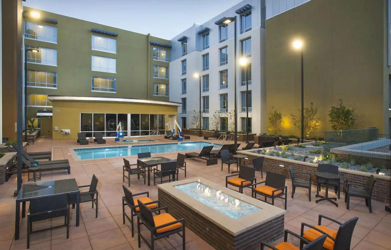 Hilton Garden Inn Burbank Los Angeles Eksteriør bilde